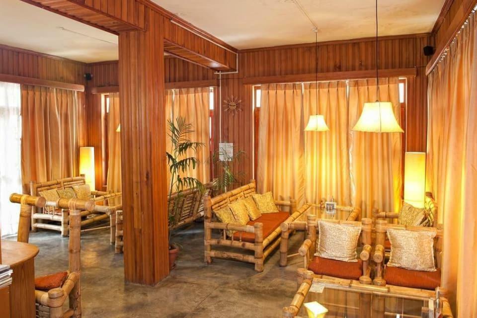 مايالي Drifter'S Inn & Cafe المظهر الخارجي الصورة